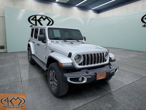 Used 2024 Jeep Wrangler Unlimited Sahara AWD/4WD image 1