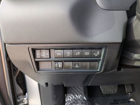 Used 2025 Toyota Tundra Limited w/ Power Package RWD image 27