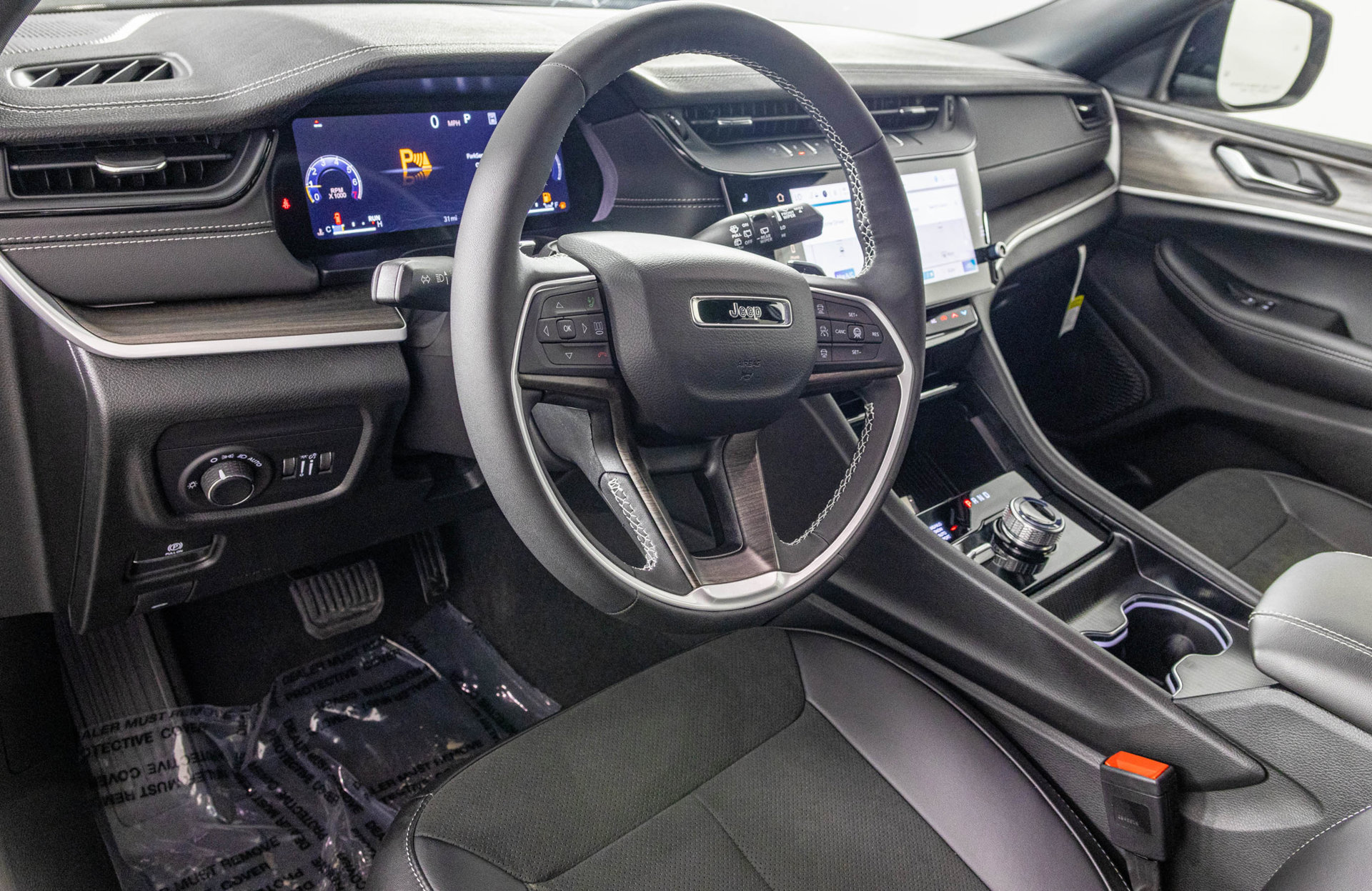 New 2027 Jeep Grand Cherokee L 4WD image 3