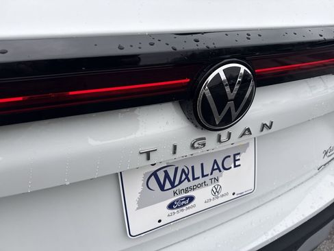 New 2026 Volkswagen Tiguan SE AWD/4WD image 6
