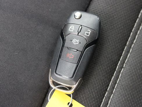 Used 2014 Ford Fusion SE FWD image 43