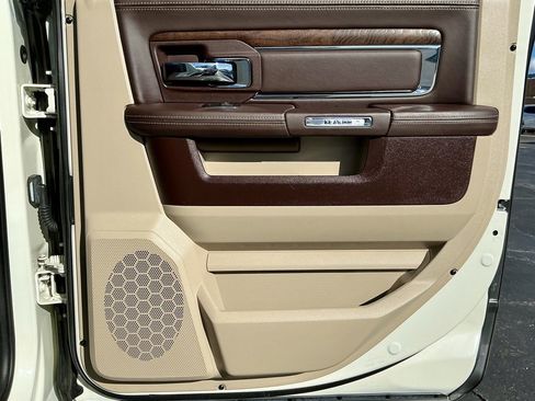 Used 2016 RAM 1500 Laramie Longhorn image 25