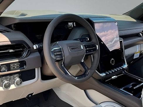 New 2026 GMC Yukon Denali AWD/4WD image 7