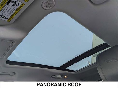 Used 2023 Jaguar F-PACE S image 26