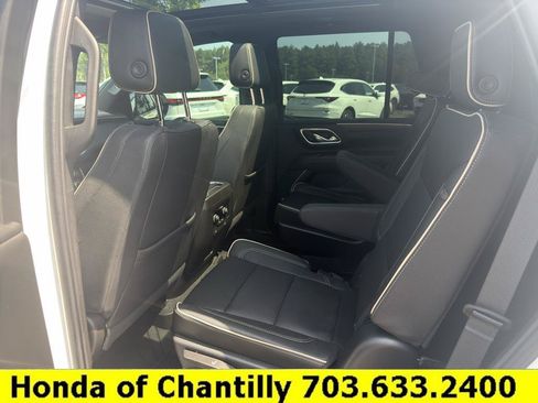 Used 2023 Chevrolet Tahoe Premier AWD/4WD image 28