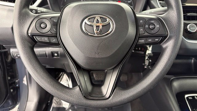 Used 2025 Toyota Corolla LE FWD image 32