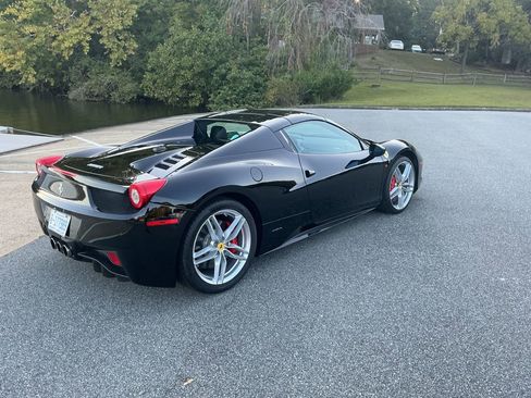 Used 2013 Ferrari 458 Spider image 29