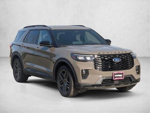 New 2026 Ford Explorer ST-Line w/ ST-Line Street Pack image 7