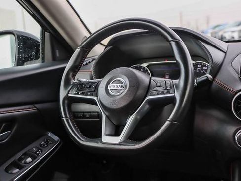 Used 2023 Nissan Sentra SR w/ SR Premium Package image 17