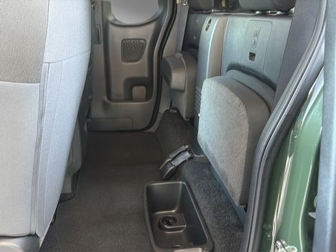 Certified 2025 Nissan Frontier SV AWD/4WD image 12