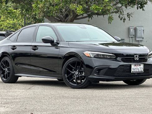 Used 2024 Honda Civic Sport image 2