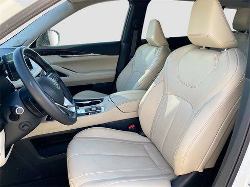 Used 2025 INFINITI QX60 Sensory w/ Vision Package image 22