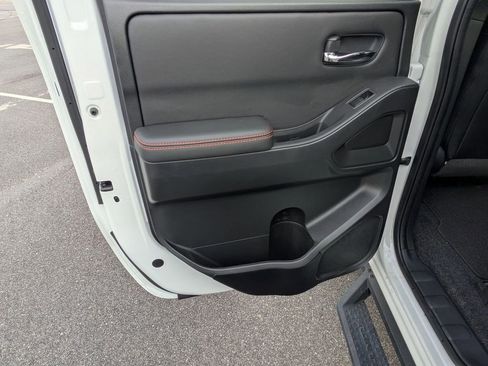 Certified 2024 Nissan Frontier Pro-X w/ Pro Premium Package image 25