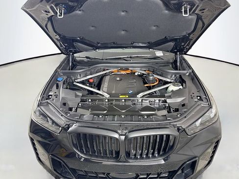 New 2026 BMW X5 xDrive50e w/ M Sport Package image 30