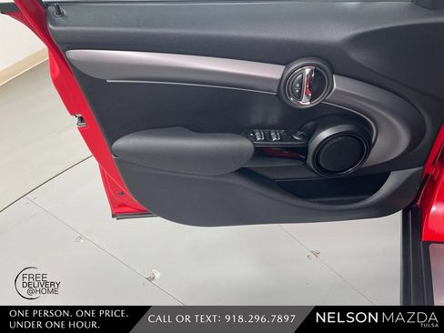 Used 2022 MINI Cooper 4-Door Hardtop image 20