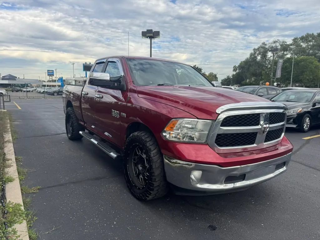 Used 2014 RAM 1500 Classic SLT w/ Luxury Group AWD/4WD image 2