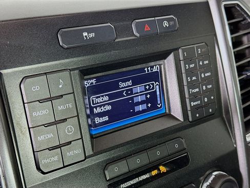 Used 2016 Ford F150 XLT image 14