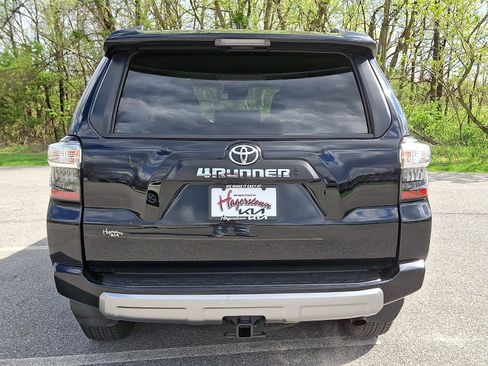 Used 2023 Toyota 4Runner TRD Off-Road Premium w/ Off Road Premium Plus Package AWD/4WD image 5