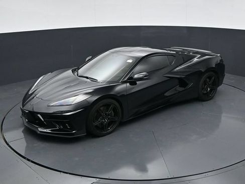 Used 2023 Chevrolet Corvette Stingray Coupe w/ Z51 Performance Package RWD image 32