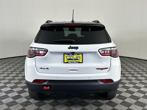 Used 2023 Jeep Compass Trailhawk image 19