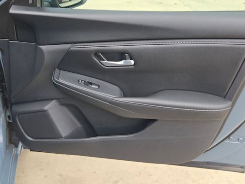 Certified 2025 Nissan Sentra SV image 29