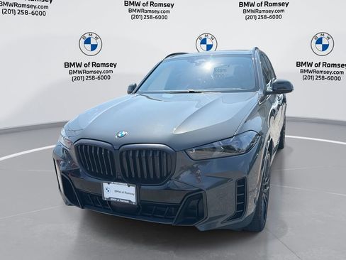 Used 2024 BMW X5 xDrive40i w/ Executive Package AWD/4WD image 1