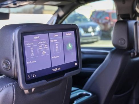 Used 2021 Chevrolet Tahoe Z71 w/ Rear Media and Nav Package image 17