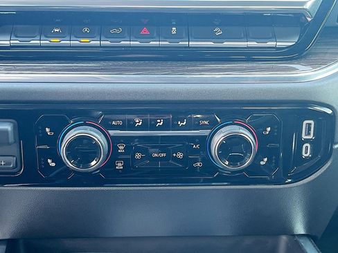 Used 2024 Chevrolet Silverado 1500 LT Trail Boss w/ Convenience Package II image 16