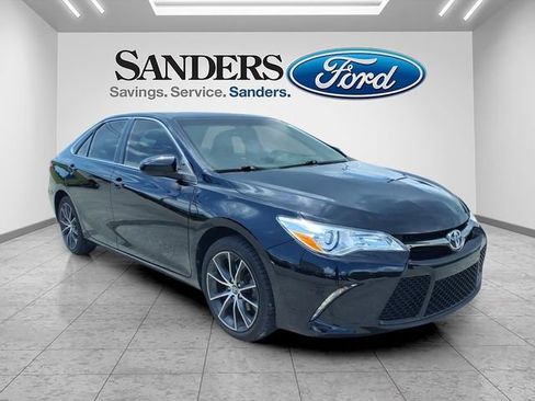 Used 2016 Toyota Camry XSE w/ Moonroof Package FWD image 1