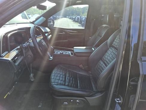 Used 2023 Cadillac Escalade Sport Platinum w/ LPO, ONYX Package AWD/4WD image 5
