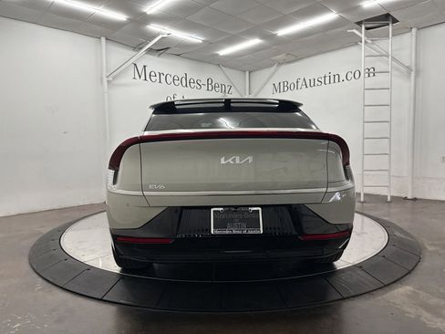 Used 2022 Kia EV6 Wind RWD image 6