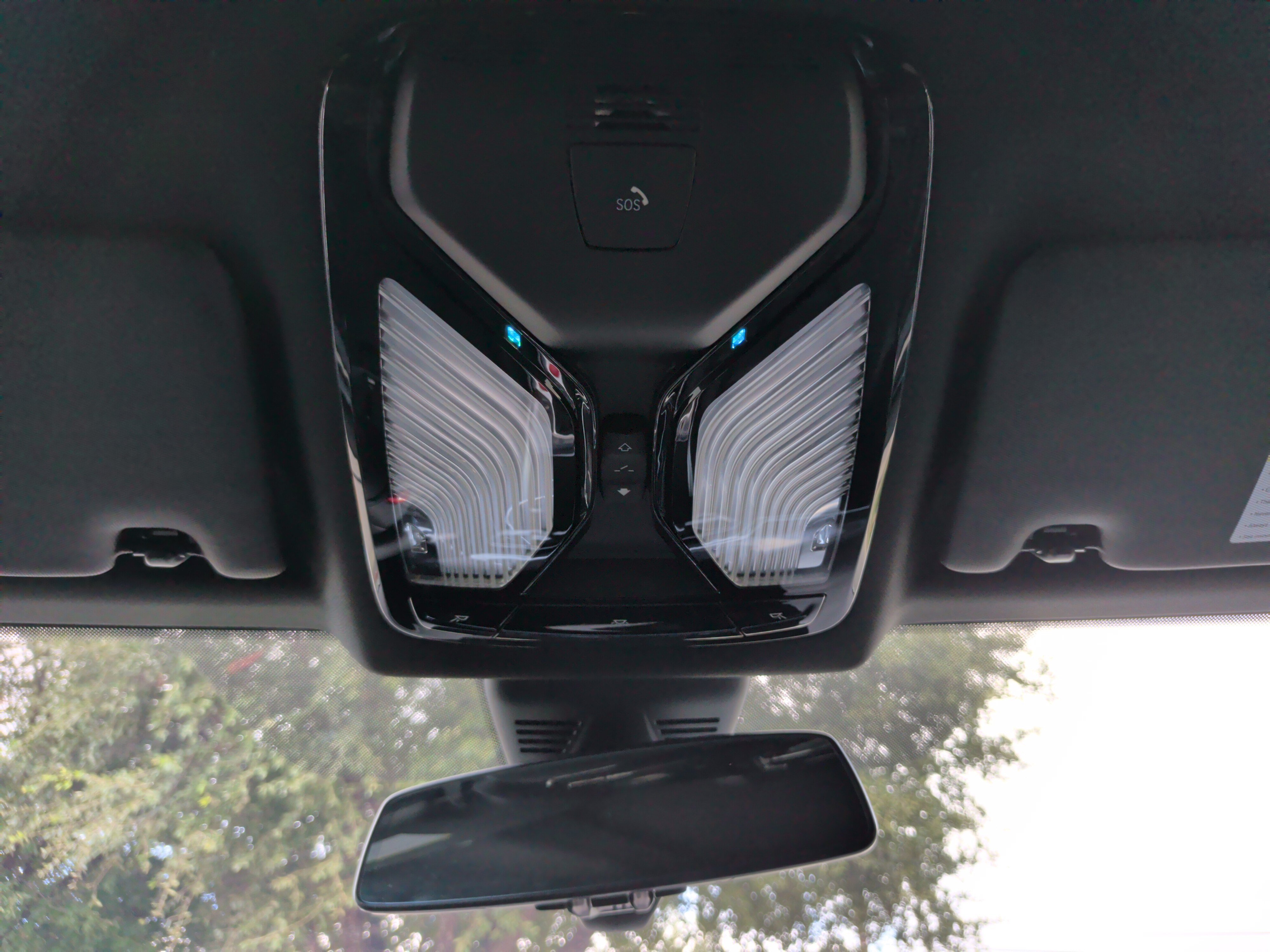 Used 2024 BMW M2 w/ Lighting Package RWD image 32