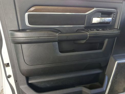Used 2024 RAM 2500 Laramie image 19