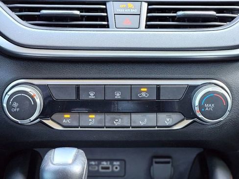 Certified 2024 Nissan Altima 2.5 SR image 24