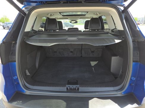 Used 2018 Ford Escape Titanium w/ Ford Safe & Smart Package AWD/4WD image 19