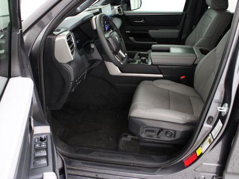 Used 2026 Toyota Sequoia Limited AWD/4WD image 14