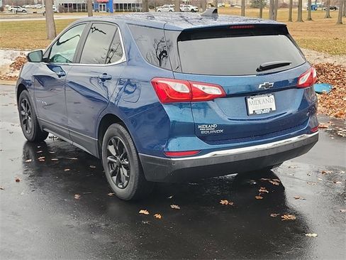 Used 2021 Chevrolet Equinox LT image 3