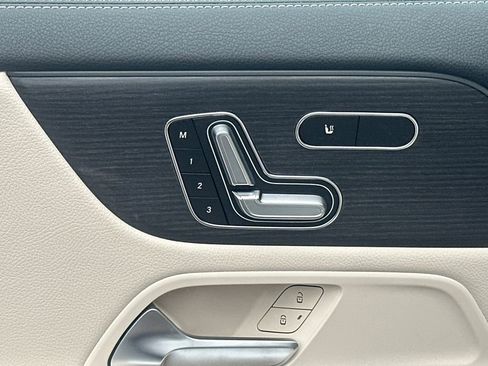 New 2026 Mercedes-Benz GLA 250 GLA 250 image 12