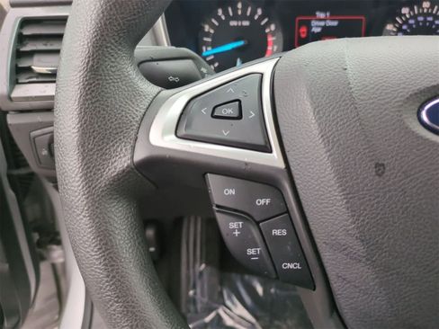 Used 2014 Ford Fusion SE image 22