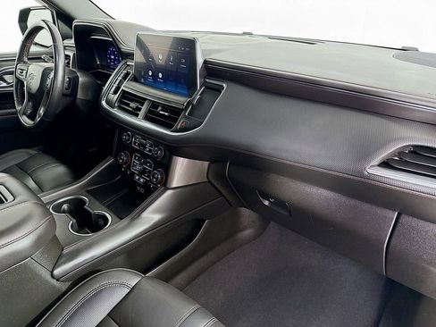 Used 2022 Chevrolet Suburban RST image 30