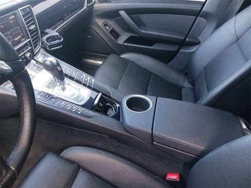 Used 2013 Porsche Panamera S image 11