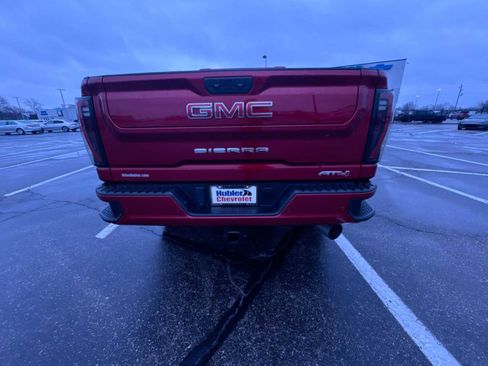 Used 2024 GMC Sierra 2500 AT4 w/ AT4 Premium Plus Package image 7