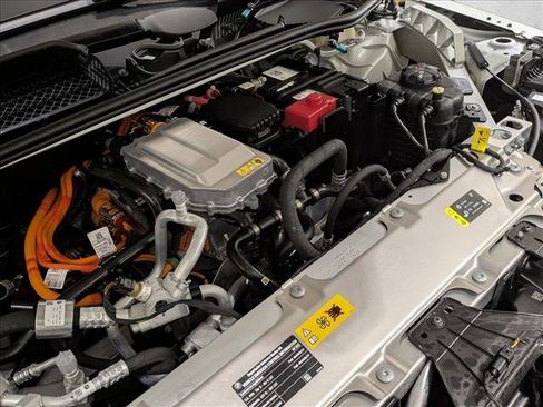 Used 2025 BMW iX xDrive50 image 24