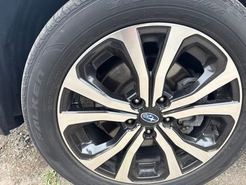 Used 2019 Subaru Forester Limited AWD/4WD image 3