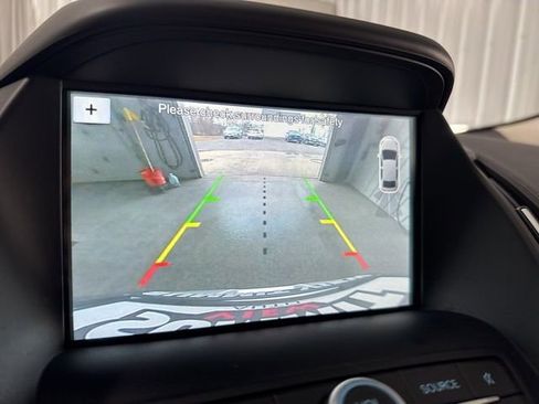 Used 2019 Ford Escape SEL image 18