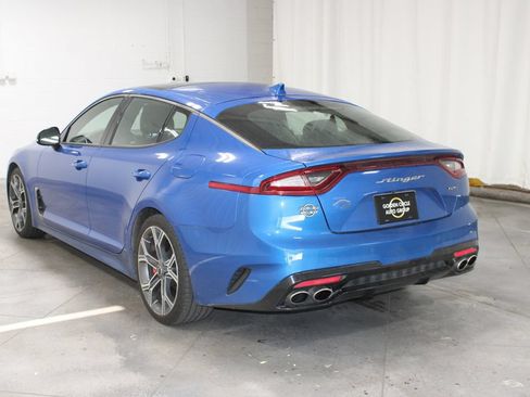 Used 2020 Kia Stinger GT1 RWD image 7