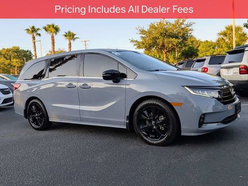 Used 2024 Honda Odyssey Sport image 2
