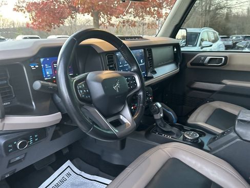 Used 2021 Ford Bronco Wildtrak image 11