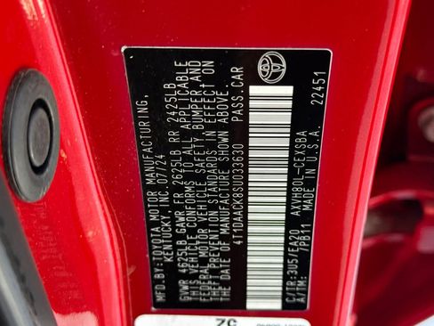 Used 2025 Toyota Camry SE FWD image 32
