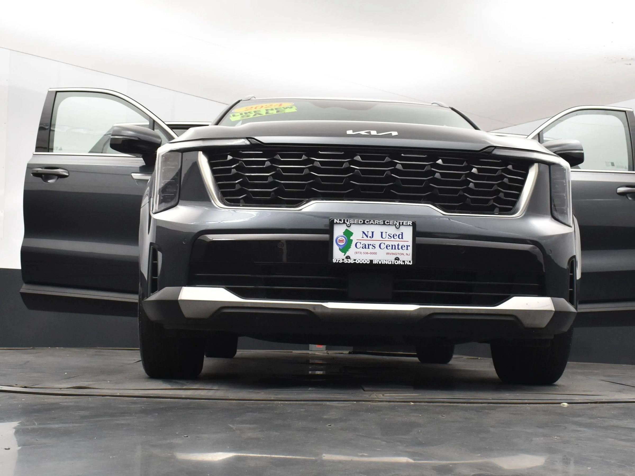 Used 2024 Kia Sorento S FWD image 8